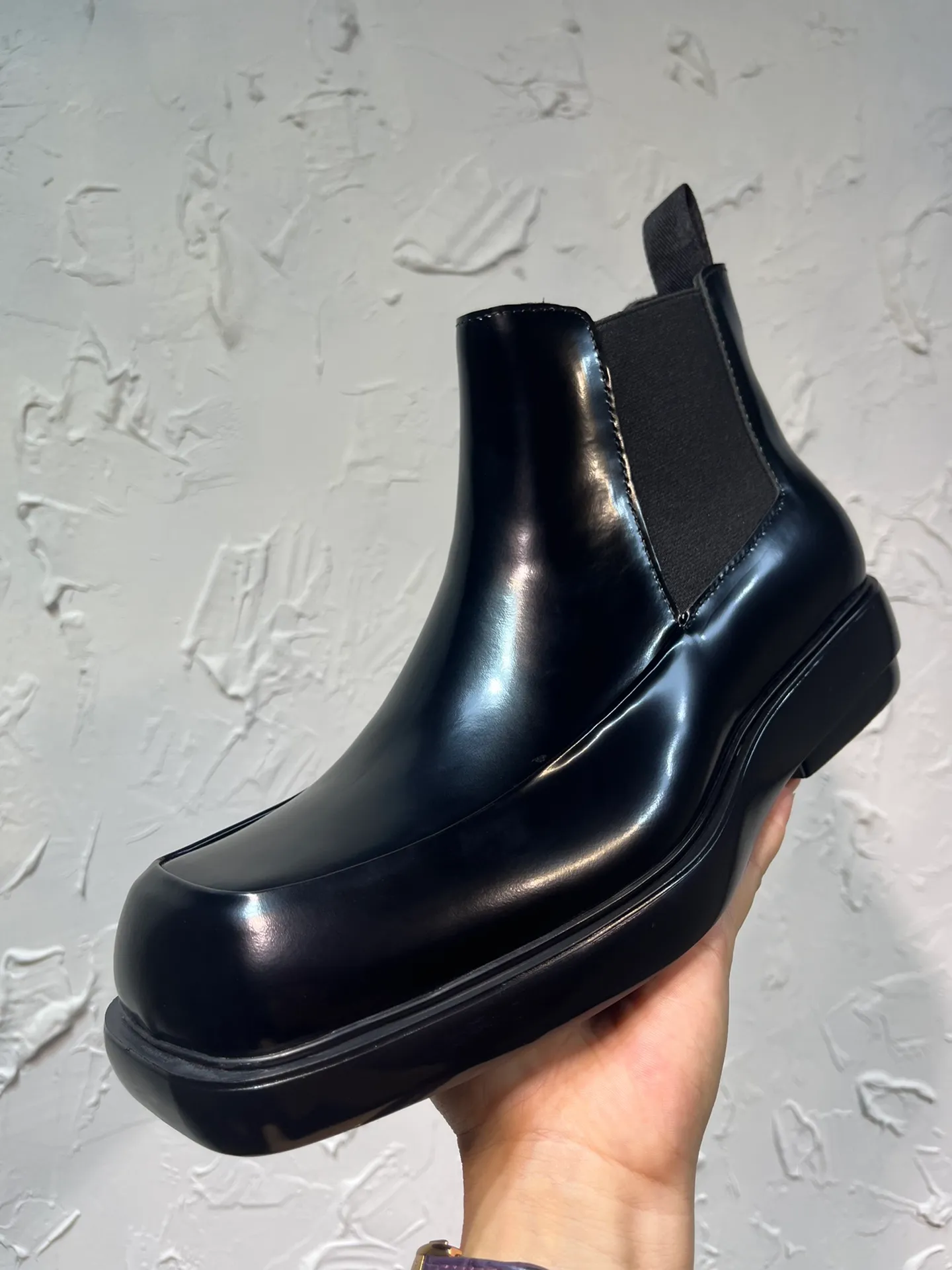Men's shoes 💰860💰 🔥🔥🔥3990 The latest Prada Derby shoes, Martin boots, micro-marked glossy round-toe spliced ​​loafers, purchased the original one to one development, the outsole is one to one private molding, the fabric is made of imported open edge beads, lining cowhide, foot pad cowhide, sole height 5cm, original rubber foam outsole, code number 39-46